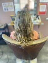 ブリックヘアー(BLICK Hair)&nbsp;カラーのみバレイヤージュ　ミルキーベージュ