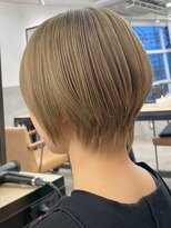 オジョマノ(OjOmano)&nbsp;〈c２〉大人ショートハイライト髪質改善キッズカット前髪30代40