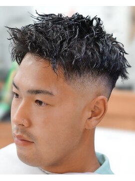 メンズ理容室 BARBERSHOP NOR 学芸大学店【バーバーショップノア】【2/26開店(予定)】 ツイストアップバング