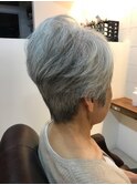ボリュームUP!!グレージュシニアショート
