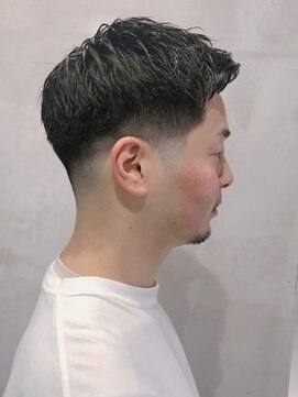 フランクスバーバーリザーブ 人形町店(FRANK’S BARBER RESERVE) ローフェードアップバング　ｙ