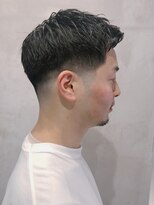 フランクスバーバーリザーブ 人形町店(FRANK’S BARBER RESERVE) ローフェードアップバング y