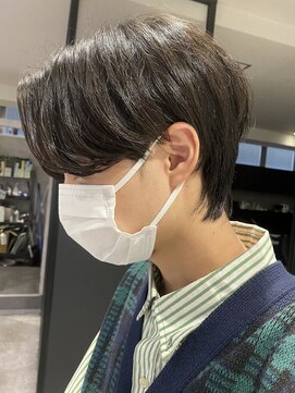 アンダーバーホワイト(_WHITE) センターパートウルフ