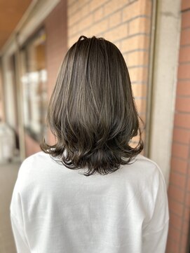 ピンクベルベット(PINKVELVET) くびれヘア◎オリーブグレージュ