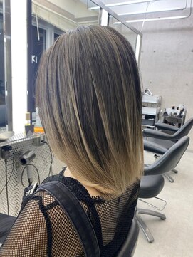 イキ 表参道(iki omotesando) モード/無造作ウェーブ/大人ガーリー[表参道駅]