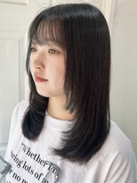 ウーロス(uros.)&nbsp;【SENA】ミディアムレイヤー 顔まわりカット ワンカール