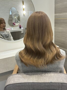 ラビス 池袋(Lovis) 《鳥越》ワンレン/小顔[エクステ/インナーカラー/韓国/池袋]