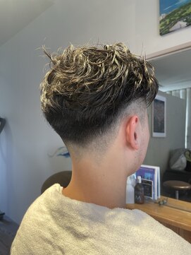 フロー(flow) ショートパーマ