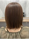 ナチュラルブラウン×外ハネで大人可愛いボブ