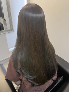 マエストロ バイ ネリネ 錦糸町(Maestro by Nerine) 赤み消しカラー×レイヤー　[錦糸町/髪質改善/押上/亀戸]