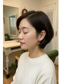 上品にまとまるナチュラルショートボブ