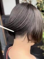 アオゾラヘアー フジサキグウ(AOZORA HAIR FUJISAKIGU)&nbsp;おさまりのいい刈り上げボブ シークレット２ブロック 艶髪