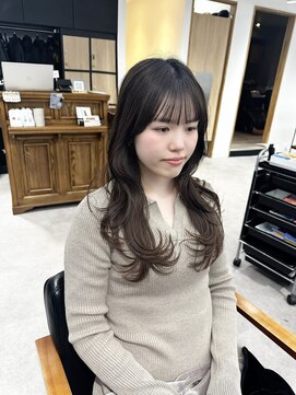 ネオリーブ クーロ(Neolive curro) 大人可愛いハッシュレイヤー