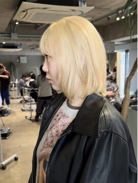 カート バイ デコ(Kurt by DECO) 【Mina】リタッチのみ!ホワイトブロンド