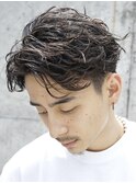梅田フェザーパーマスパイラルパーマセンターパート強め