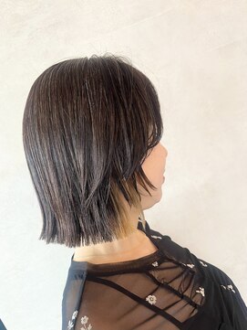 ミース(Mys) 切りっぱなしレイヤーボブ