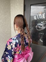 ライド ヘアー(RIDE HAIR) ツインテールアレンジ