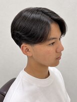 フリットグラン(FRIT GRAND) 自然に決まるセンターパート|一宮メンズ縮毛矯正 ストレート