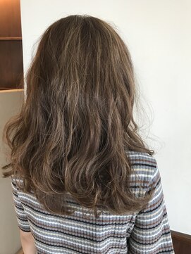 シックヴォイス(Chic Voice) ミディアム スタイル☆