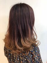 ホワイト(WHITE)&nbsp;リバースグラデーション×リバースバレイヤージュ×WHITE草柳