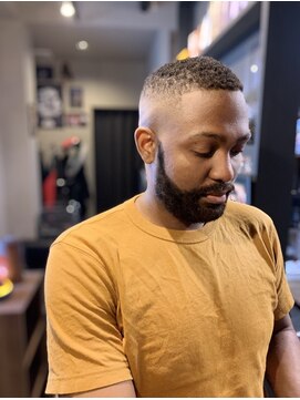 バーバー スタジオ ラフテル(Barber Studio RAFTEL) ボウズフェードスタイル