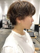 ニーナ(NINA) ショートにパーマ