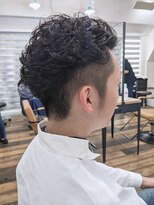 ジェナ(Jena)&nbsp;ツーブロック×メンズパーマ