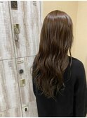 キャラメルベージュ
