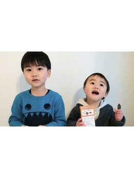 アットホームなサロンですので気軽に親子でご来店ください♪小さなお子様をお連れの場合はお電話下さい◎