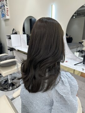 シェノン サントル(CHAINON CENTRE) グレージュカラー/シルキーベージュ/斜めバング[梅田/茶屋町]