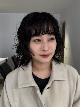 ナループロアツム(Nalu pu loa Tsum) ボブパーマ/パーマボブ/黒髪ウェーブパーマ/大きめパーマ