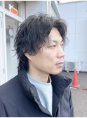 センターパートウルフ緩めツイストスパイラル
