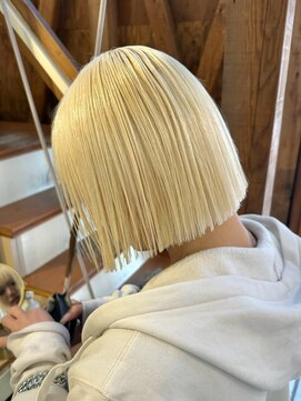 ヲタク(wotaku.) 抜きっぱなしブロンドロングリタッチ金髪ボブダブルブリーチ韓国