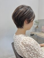トマト(TOMTO)&nbsp;【RYOHEI】ショートヘア耳掛けショートボブベージュカラー