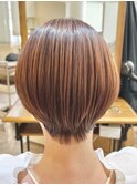 ショートヘア×フレッシュオレンジカラー