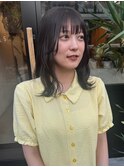 オリーブグレージュ
