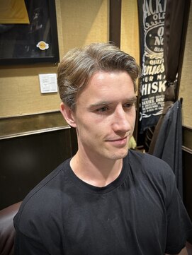 レオヘアワークス(LEO HAIR WORKS) ビジネススタイル 新潟 刈り上げない サッカー