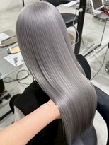 フリーク(FLEEK)&nbsp;レイヤーカット髪質改善ダブルカラーブリーチ三宮