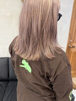 フェイバーバイリフ(FAVOR by Ref.)&nbsp;レイヤーカット×ホワイトベージュ