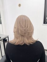 リアンリリィ バイ エイル トウキョウ(Lian lily by Eir Tokyo)&nbsp;レイヤー/レイヤーカット/レイヤーボブミルクティーベージュ小岩