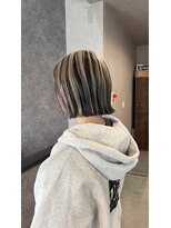 リタ(LITA)&nbsp;20代30代ハイトーンアンブレラカラーボブ