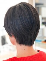 ミーティア バイ クアトロ(Meteor By QUATRO)&nbsp;大人のショートレイヤースタイル