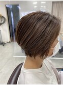 ハイライトショートボブ