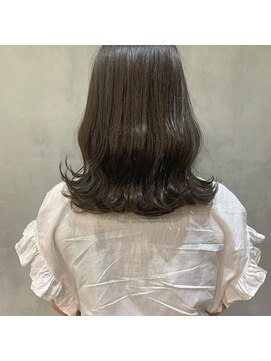 キチ(kichi.) [kichi.] ミディアム×オリーブカラー