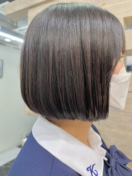 テテ(TETE) 顎下２センチミニボブ