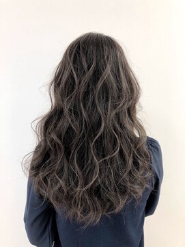 エヌプラス(N+) 黒髪グラデヘアーオリーブグレー小顔に見せるヘアココアベージュ