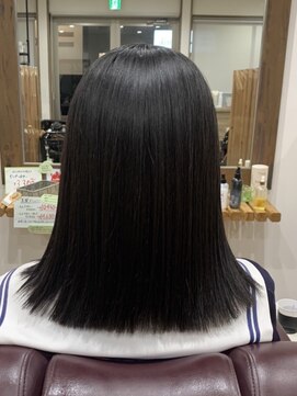 エイトクラージュ(eight courage) ミディアムストレート