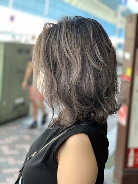 ルクスバイアフィナー(Luxo by Afinar) 妊婦さん必見☆産後に輝くシャドウルーツバレイヤージュ