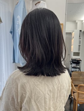 シベルバレー 横浜(sibell) ＊ミディアム/ロブ/切りっぱなし/パープル