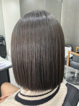 ディティール(Detail) 切りっぱなし×ミニボブ